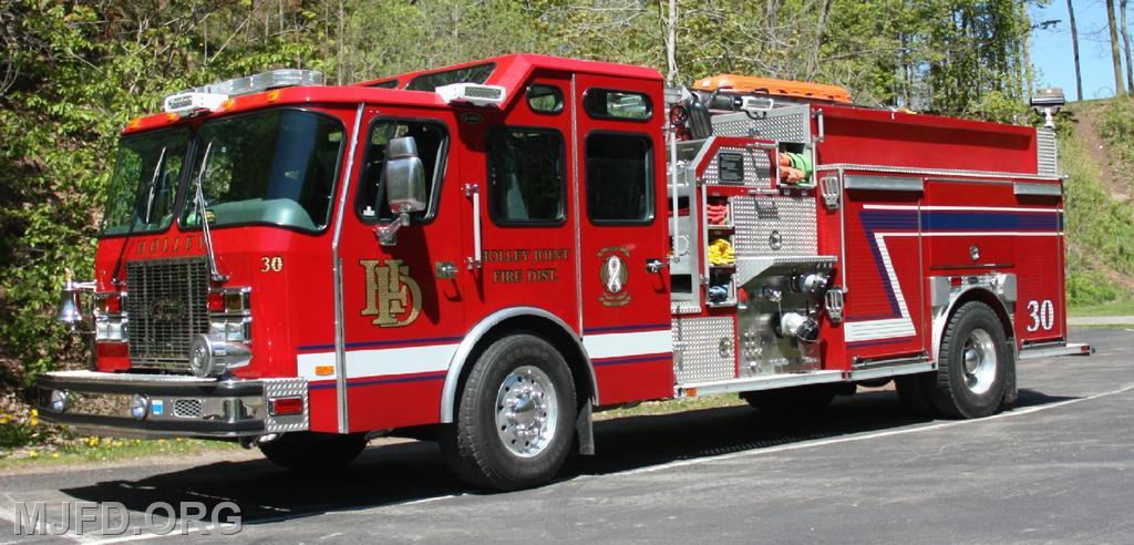 Engine 30
2006 E-One, 6 FF Cab, 1000 Gals, 1500 GPM